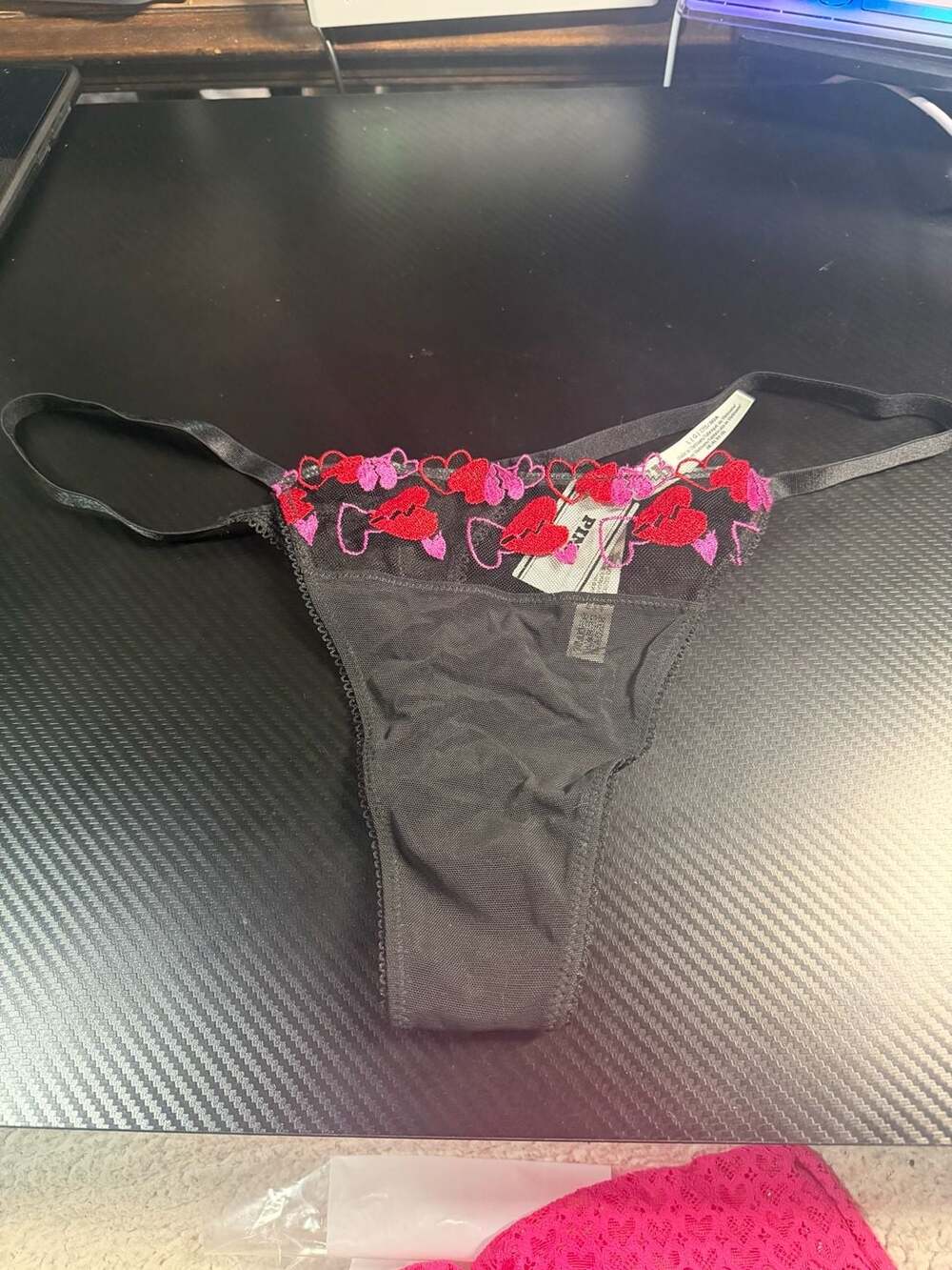 Victoria's Secret PINK Embroidered Broken Heart Mesh Thong Size L